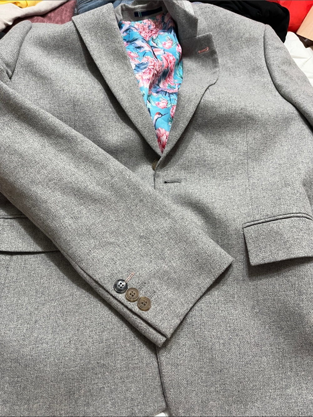 Harry Brown Men's Gray wool Notch Lapel Sport Coat with Floral Lining